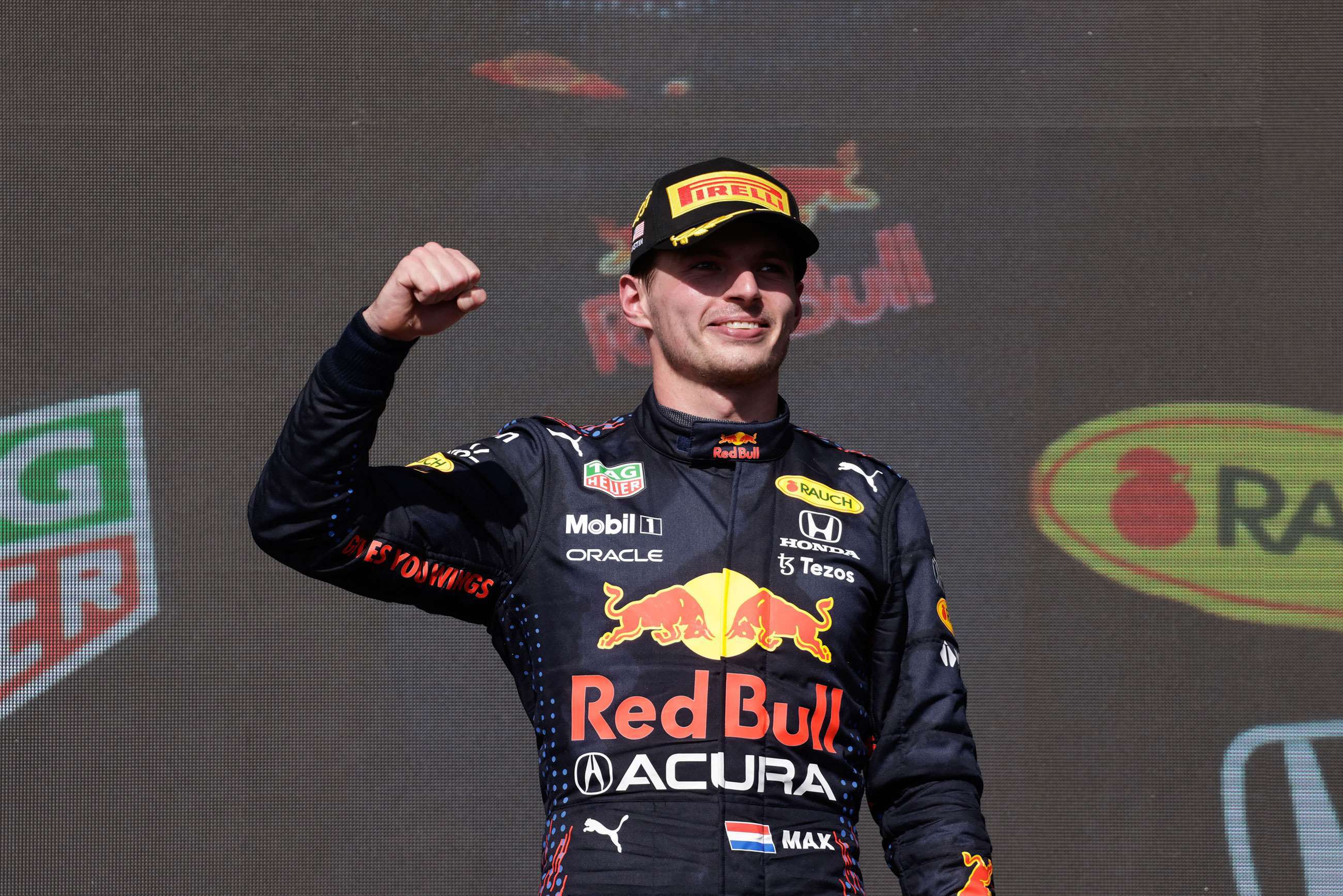 f1-2021-usa-max-verstappen-glenn-dunbar-mi-goodwood-25102021.jpg