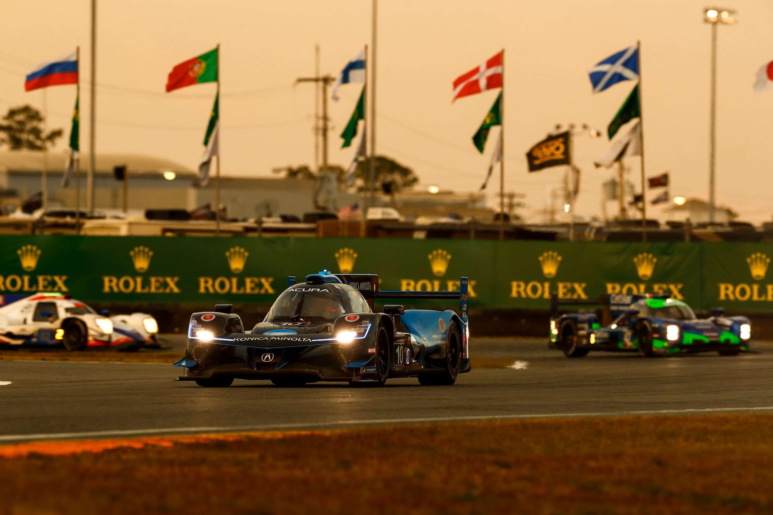 daytona-24-2021-castroneves-rossi-alburquerque-taylor-acura-arx-05-dpi-mi-goodwood-01022021.jpg