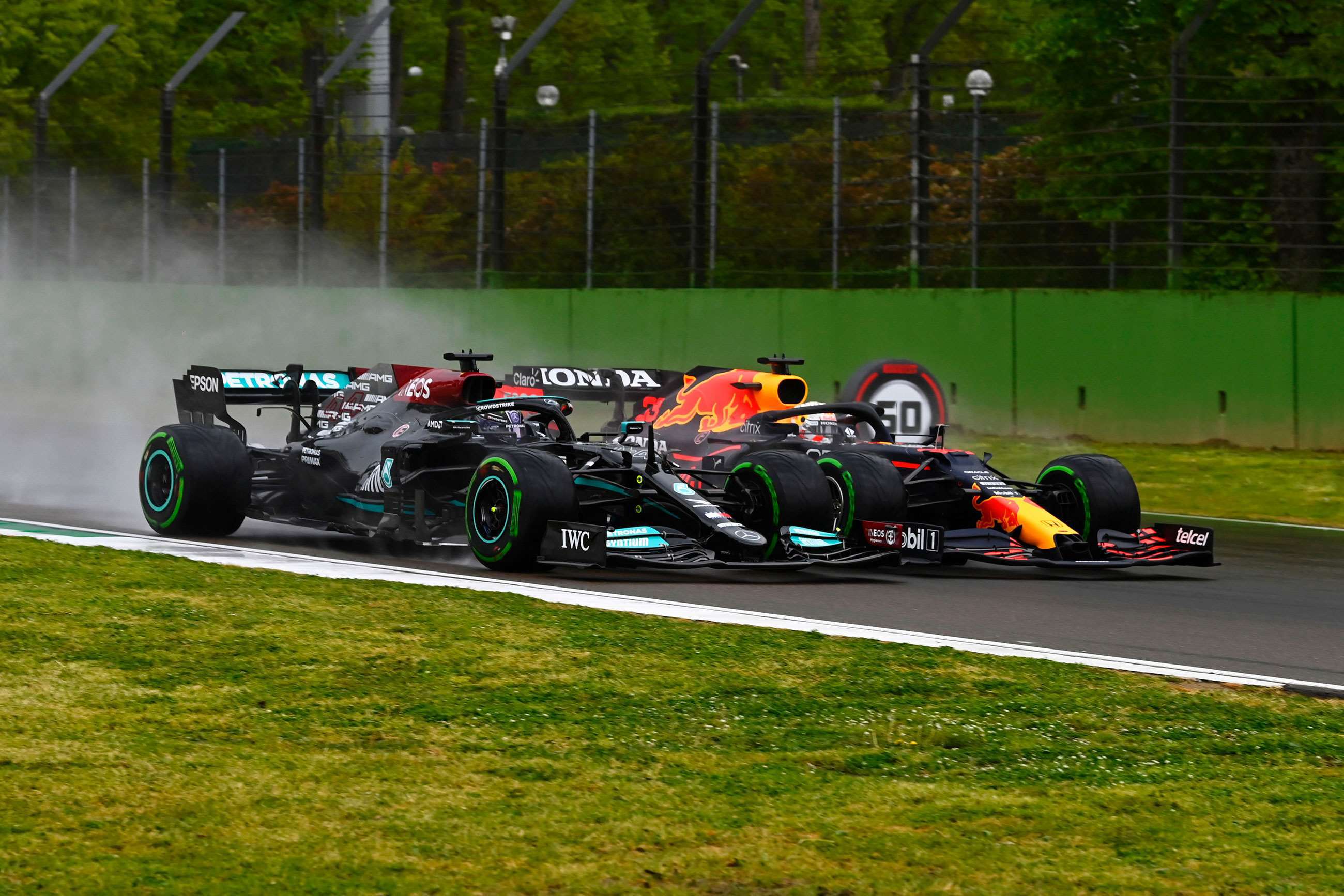 f1-2021-imola-lewis-hamilton-mercedes-w12-max-verstappen-red-bull-rb16b-mark-sutton-mi-goodwood-05082021.jpg