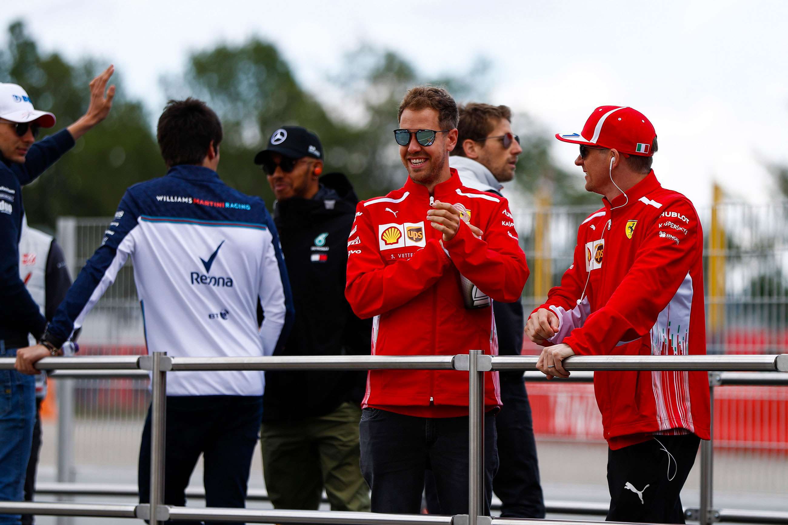 f1-2018-spain-kimi-raikkonen-sebastian-vettel-ferrari-glenn-dunbar-mi-07012022.jpg