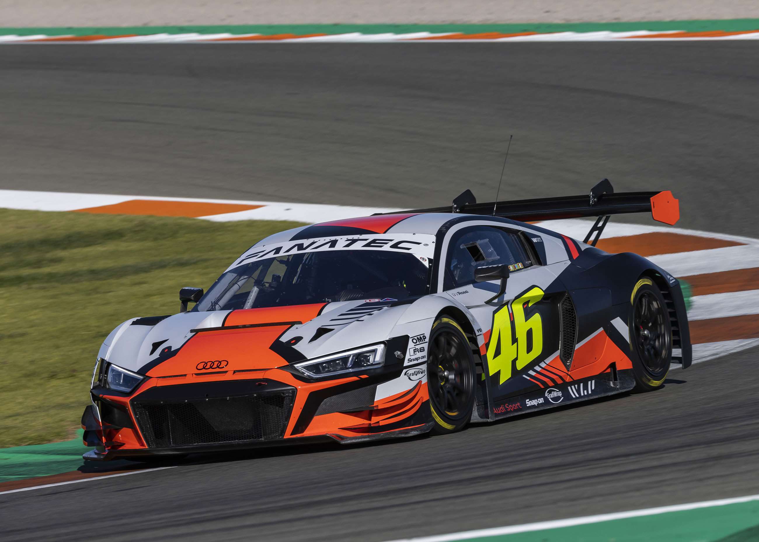 valentino-rossi-team-wrt-audi-r8-13012022.jpg