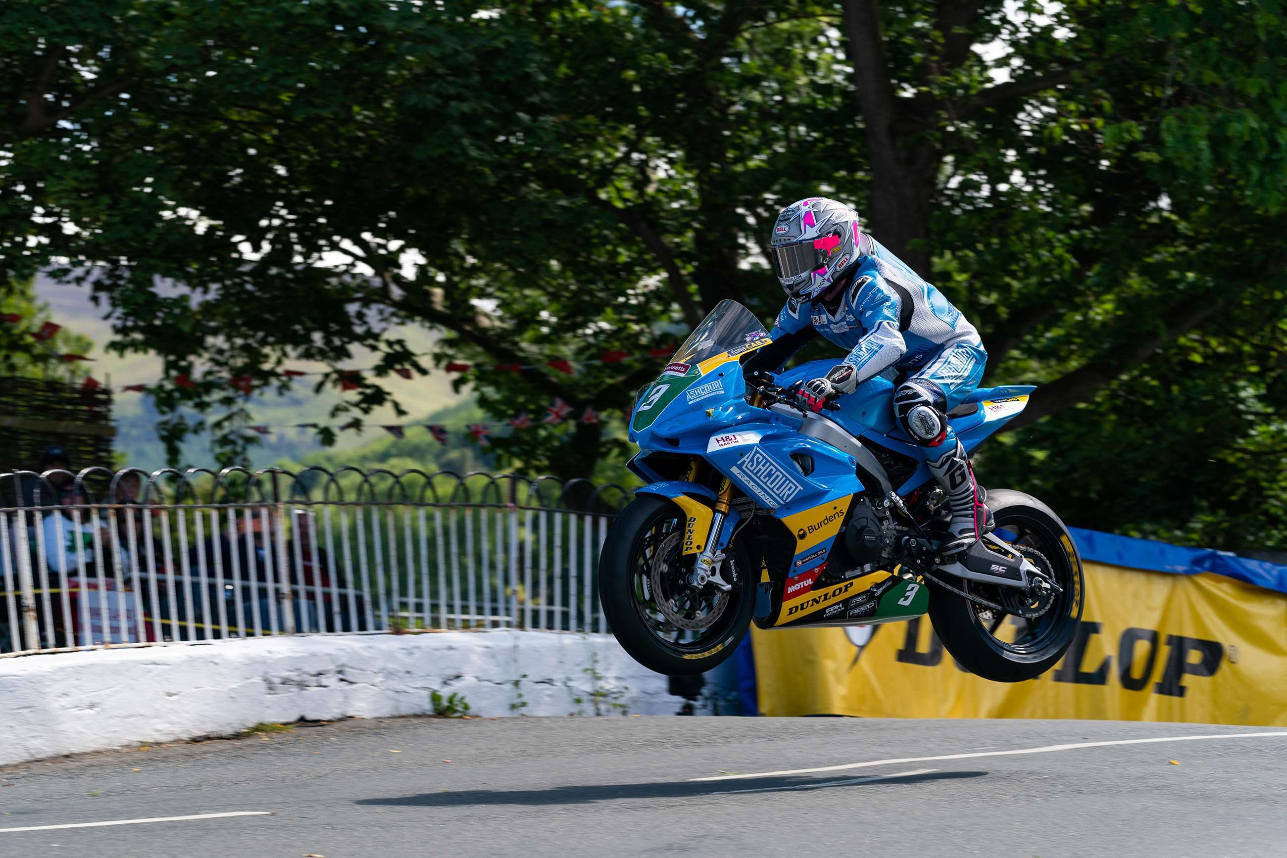 2024-isle-of-man-tt-riders-and-teams-03.jpg