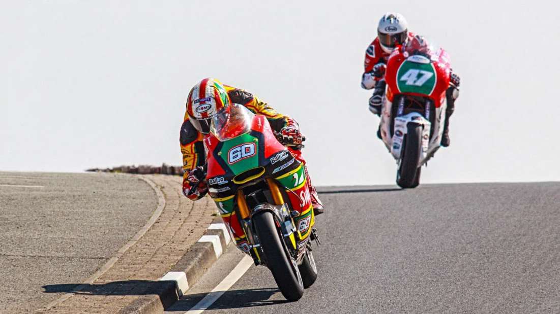 nw200-peter-hickman-pic-4-copy.jpg