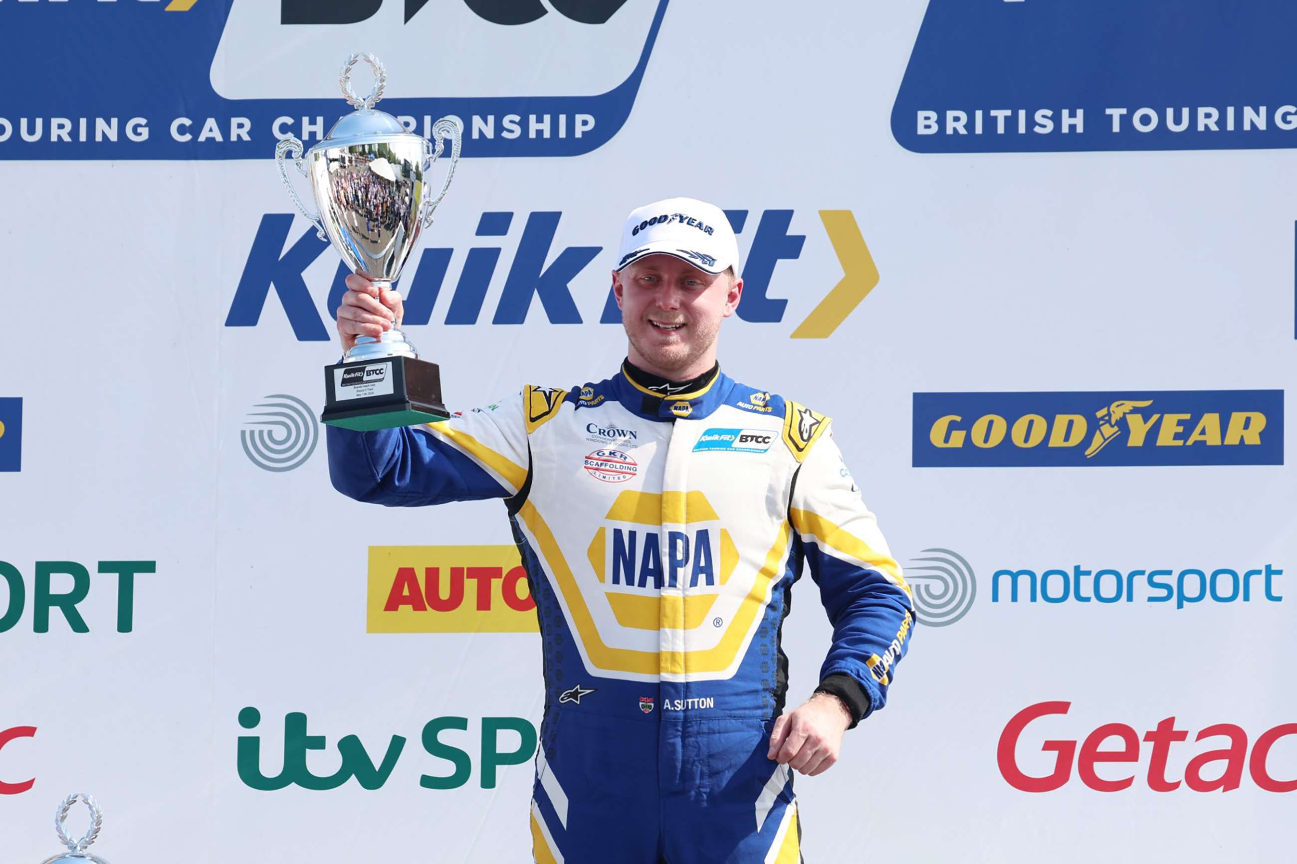 btcc-brands-hatch-sutton.jpg