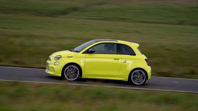 abarth-500e-2024-review-goodwood-test-02.jpg