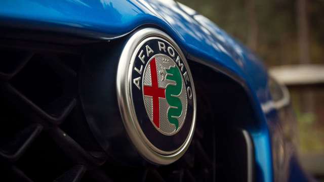 alfa-romeo-giulia-quadrifoglio-specification-sean-ward-goodwood-26112005.jpg