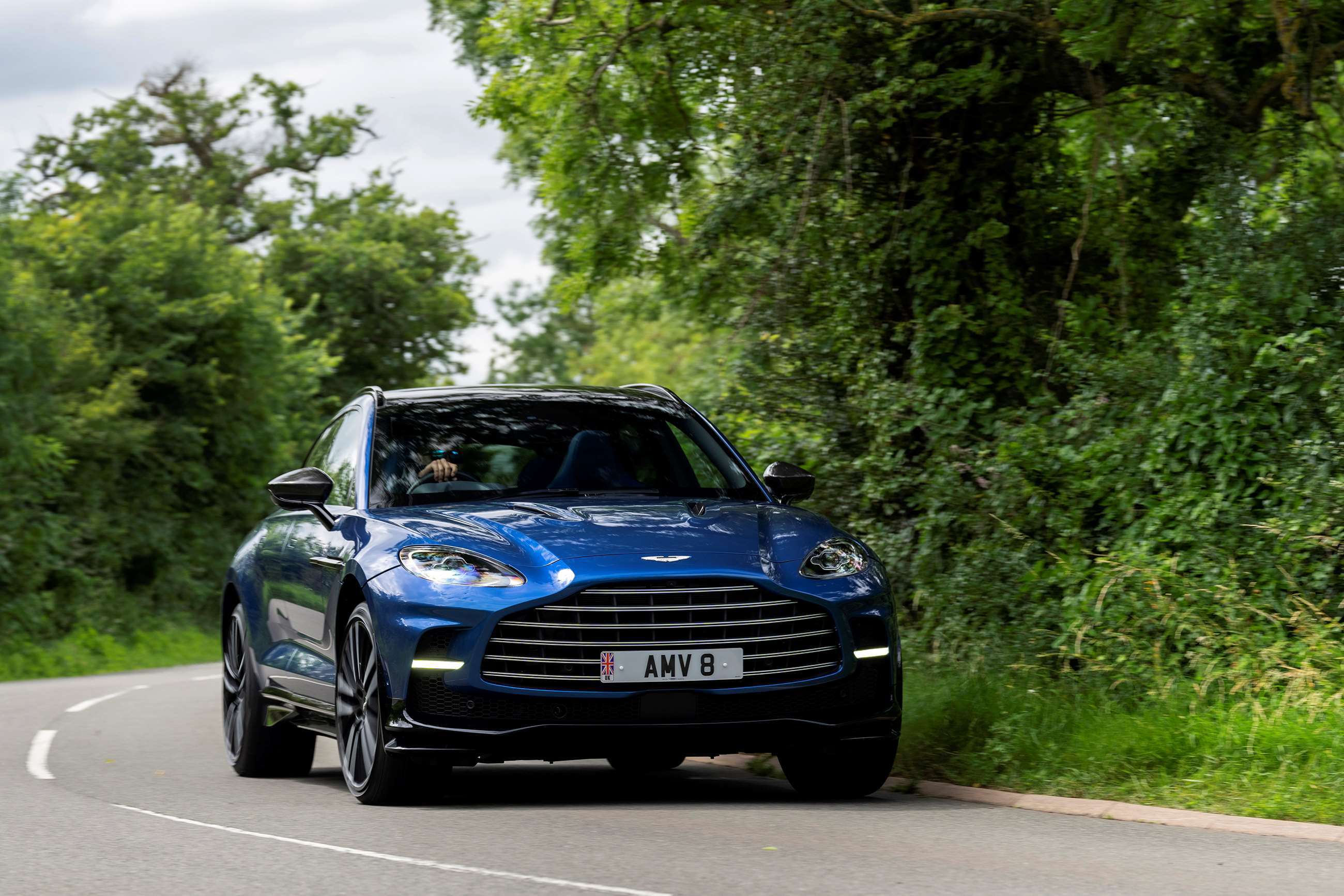 aston-martin-dbx707-first-drive-17.jpg