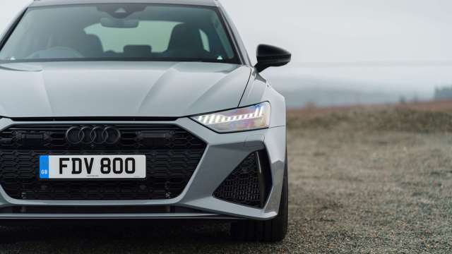 audi-rs6-review-goodwood-18062119.jpg