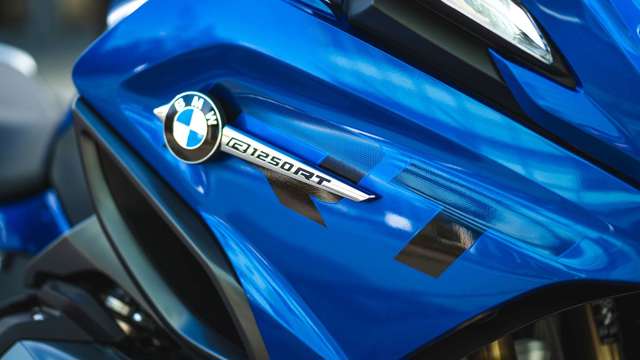 bmw-r1250rt-badge-goodwood-18032021.jpg