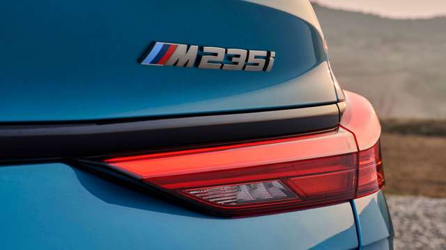 bmw-m235i-xdrive-gran-coupe-badge-goodwood-26022021.jpg