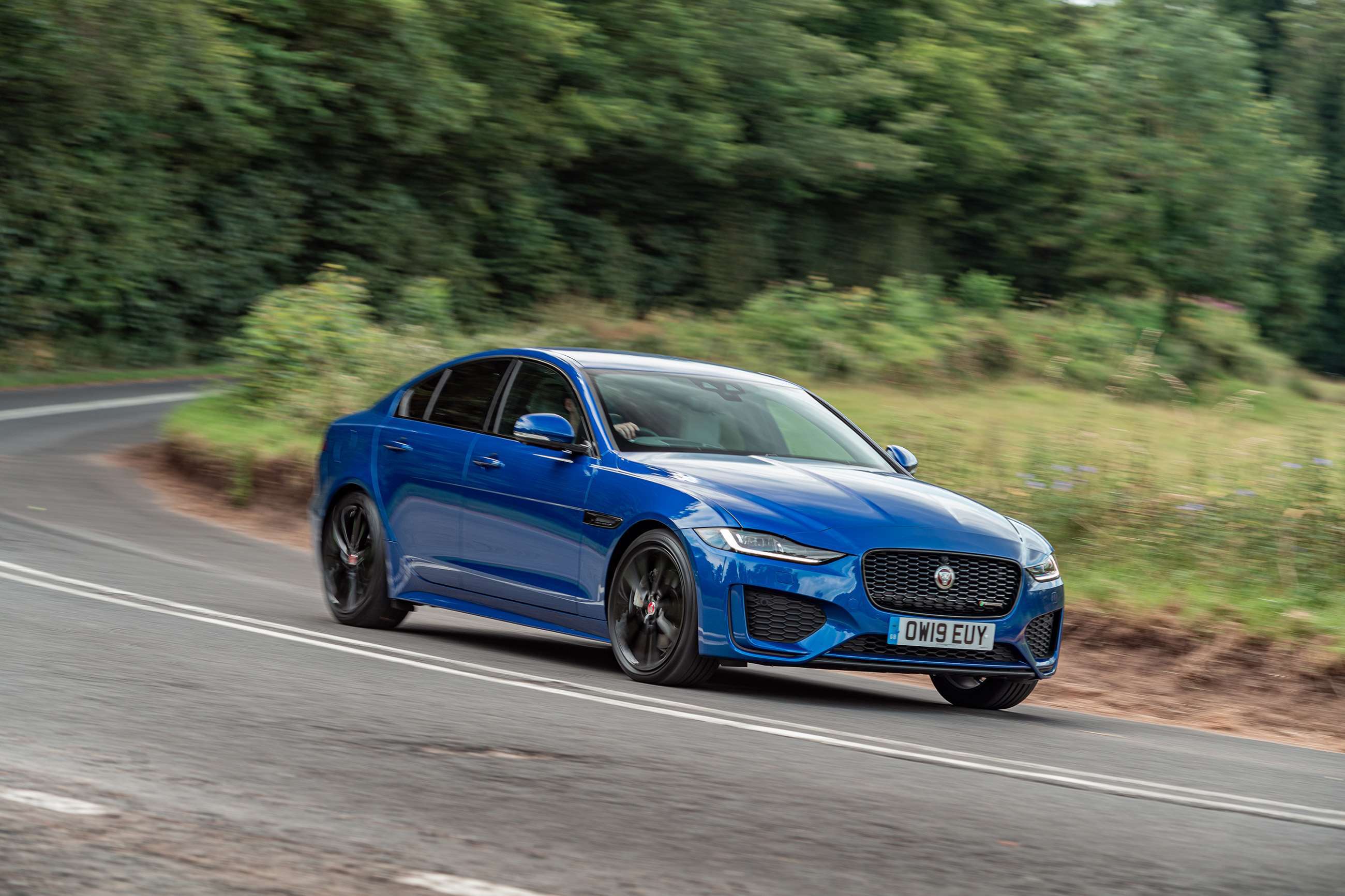 jaguar-xe-d200-review-goodwood-23092112.jpg