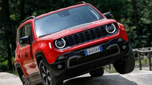 jeep-renegade-4xe-hybrid-goodwood-25092020.jpg