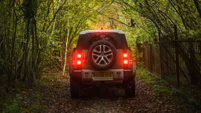 land-rover-defender-110-uk-review-pete-summers-goodwood-16112020.jpg