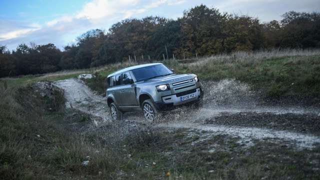 land-rover-defender-off-road-review-pete-summers-goodwood-16112020.jpg