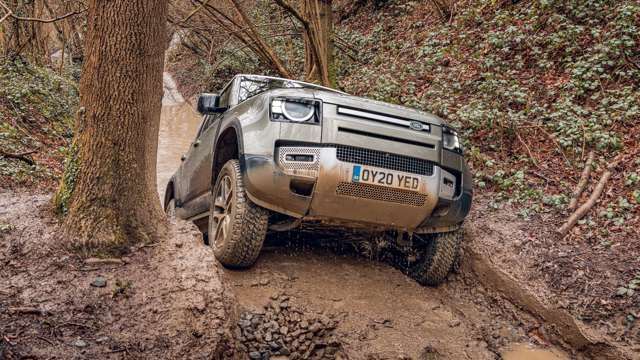 land-rover-defender-off-road-goodwood-27032020.jpg