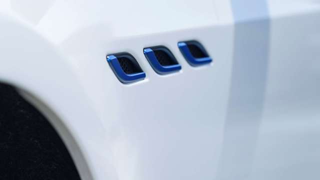 maserati-ghibli-hybrid-grandsport-review-goodwood-23062108.jpg