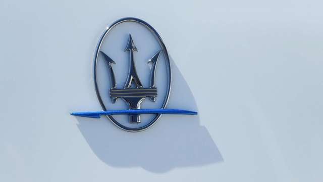 maserati-ghibli-hybrid-grandsport-review-goodwood-23062122.jpg