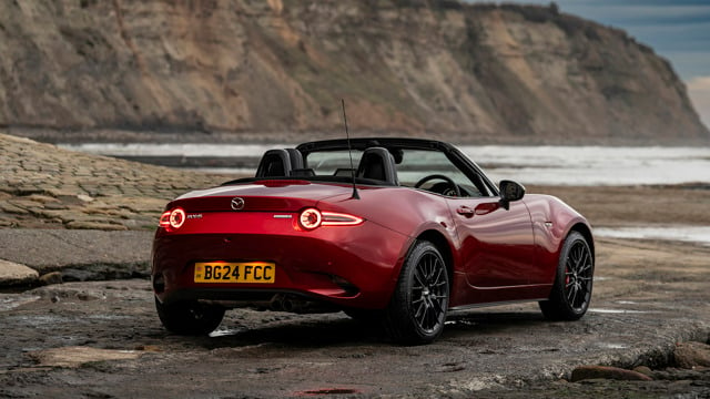 Mazda MX-5 review 15.jpg