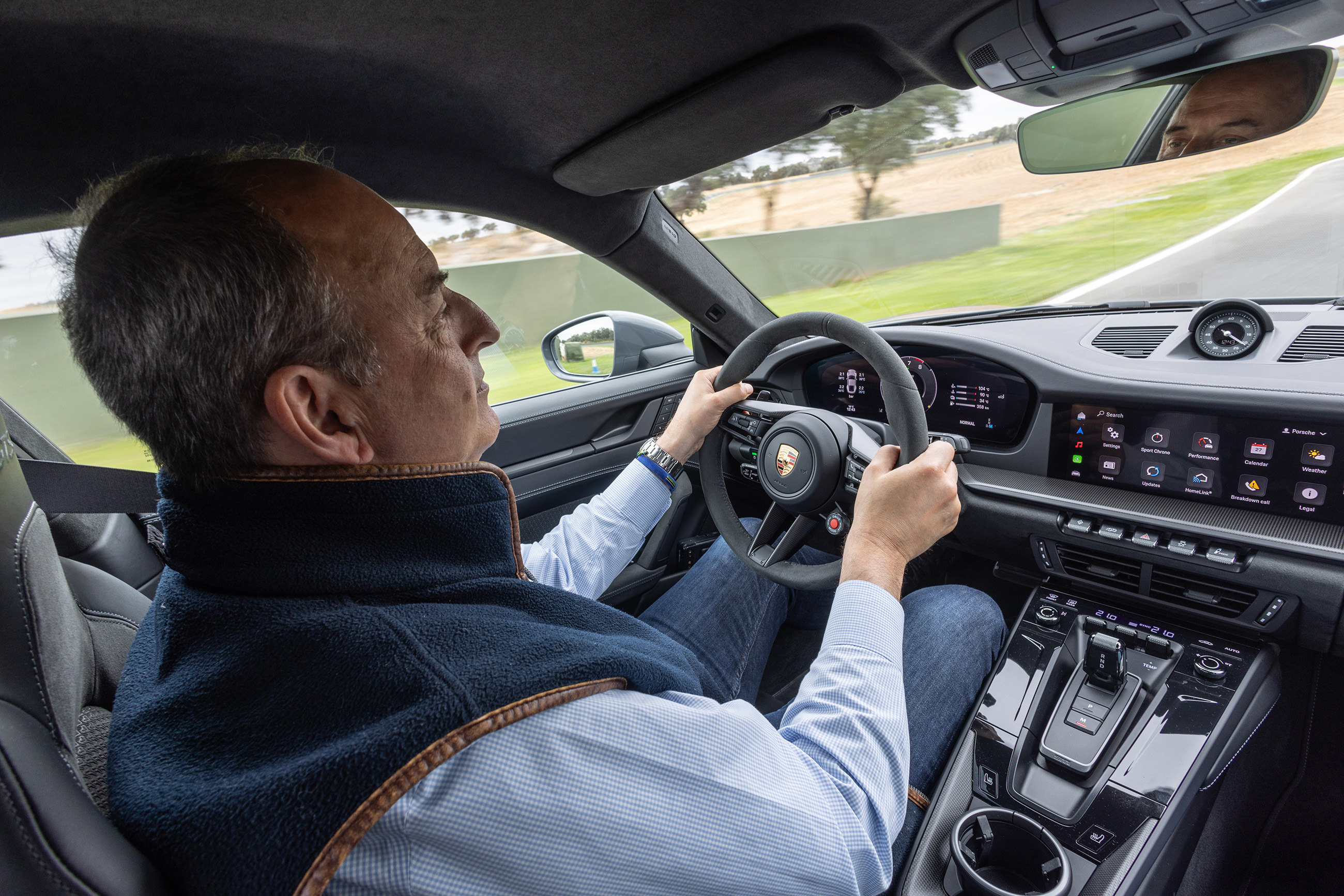 porsche 992 gen 2 15.jpg