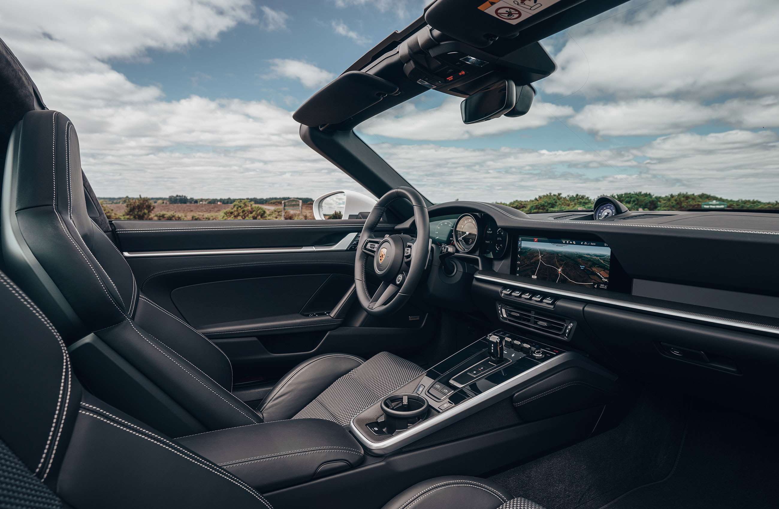 porsche-911-targa-4s-interior-goodwood-17082020.jpg