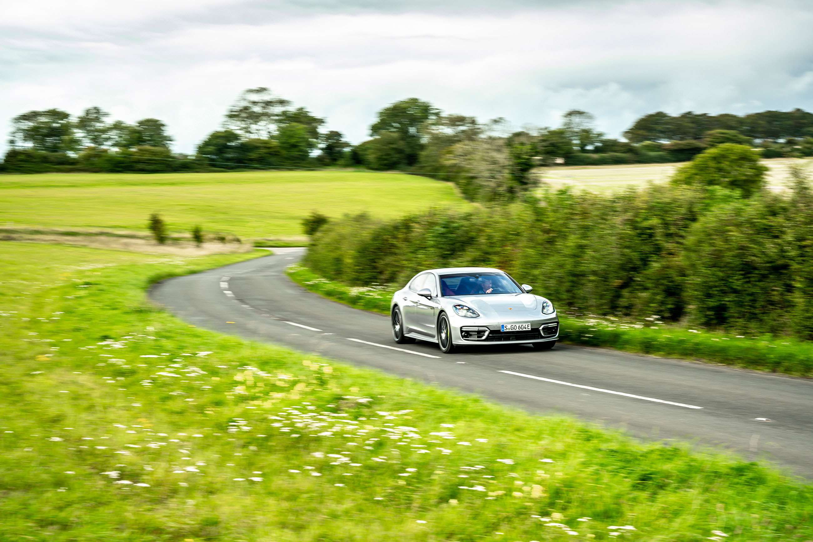 porsche-panamera-4s-e-hybrid-2021-review-goodwood-21092020.jpg