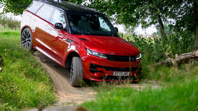 JLR off-roading 13.jpg