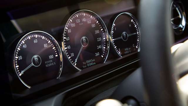 rolls-royce-ghost-dials-goodwood-25092020.jpg