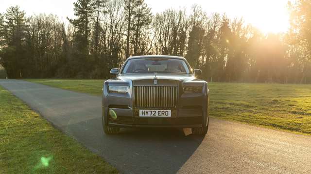 rolls-royce-phantom-goodwood-test-2023-review-16.jpg