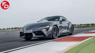 toyota-supra-3.0-manual-main2.jpg