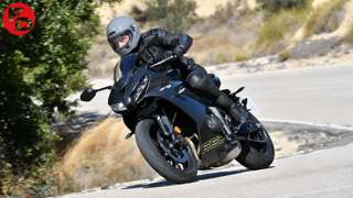 triumph-daytona-review-main.jpg