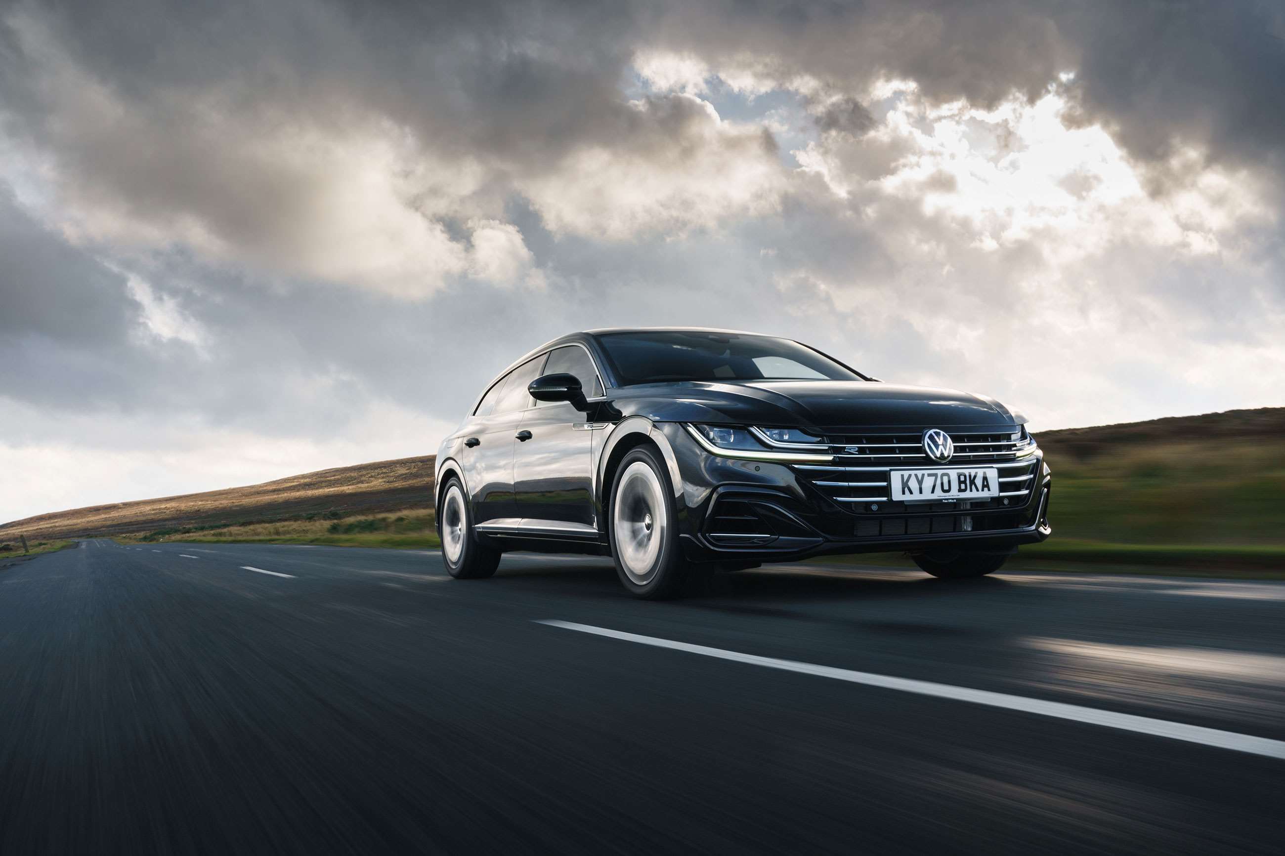 volkswagen-arteon-shooting-brake-review-goodwood-30042021.jpg