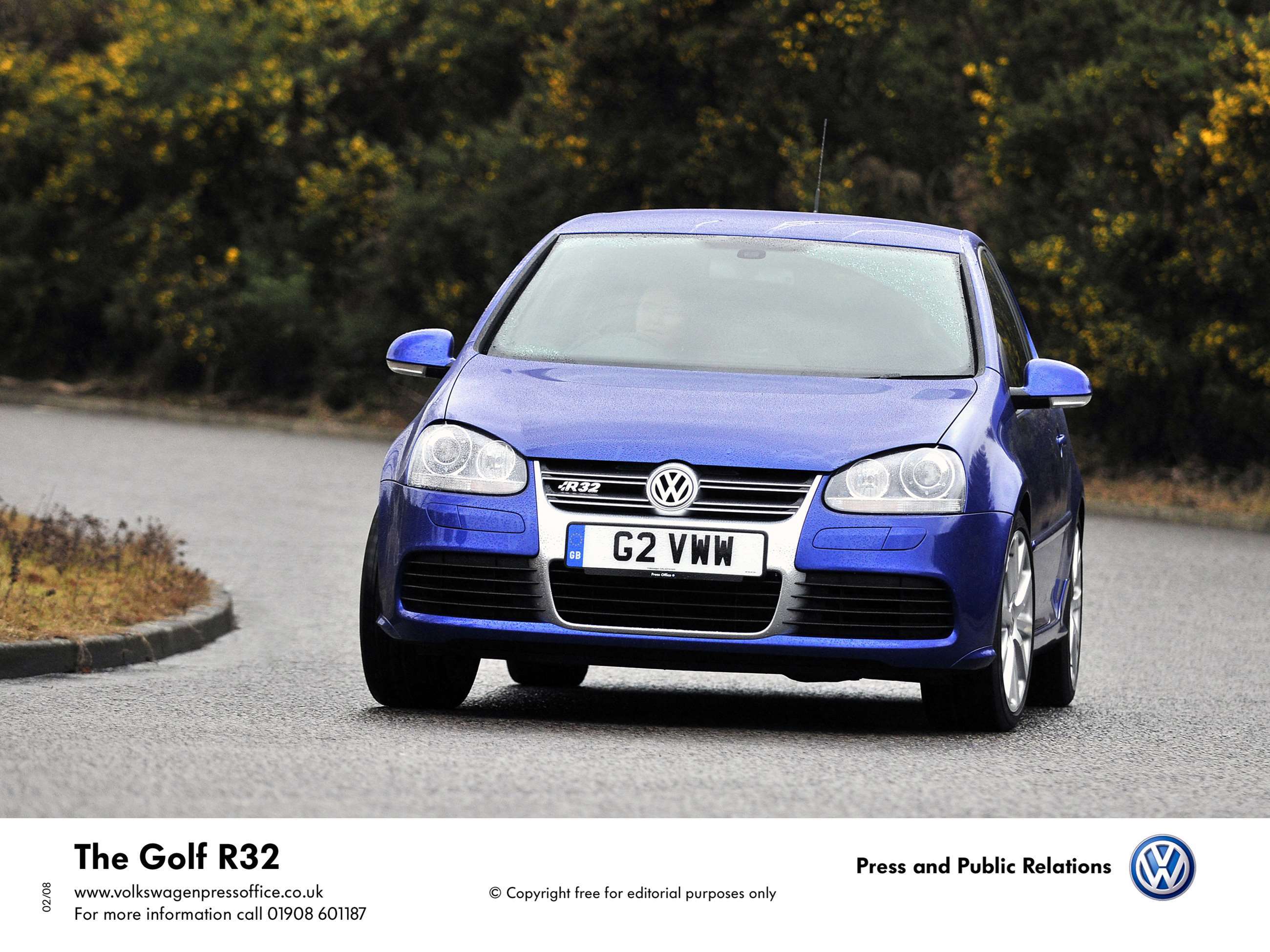 vw-golf-r32-future-classics-06.jpg