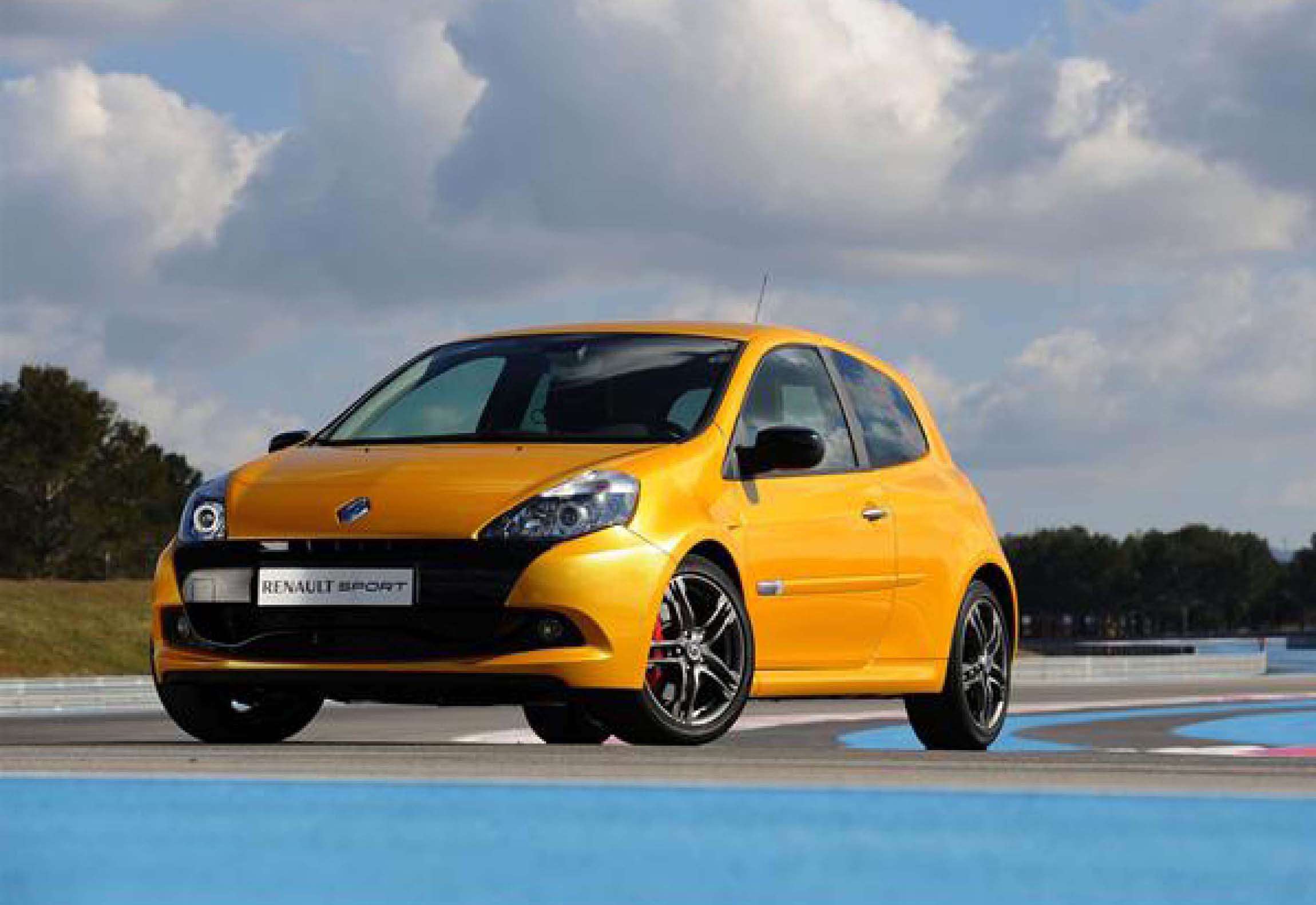 renault_clio_25_22071605.jpg