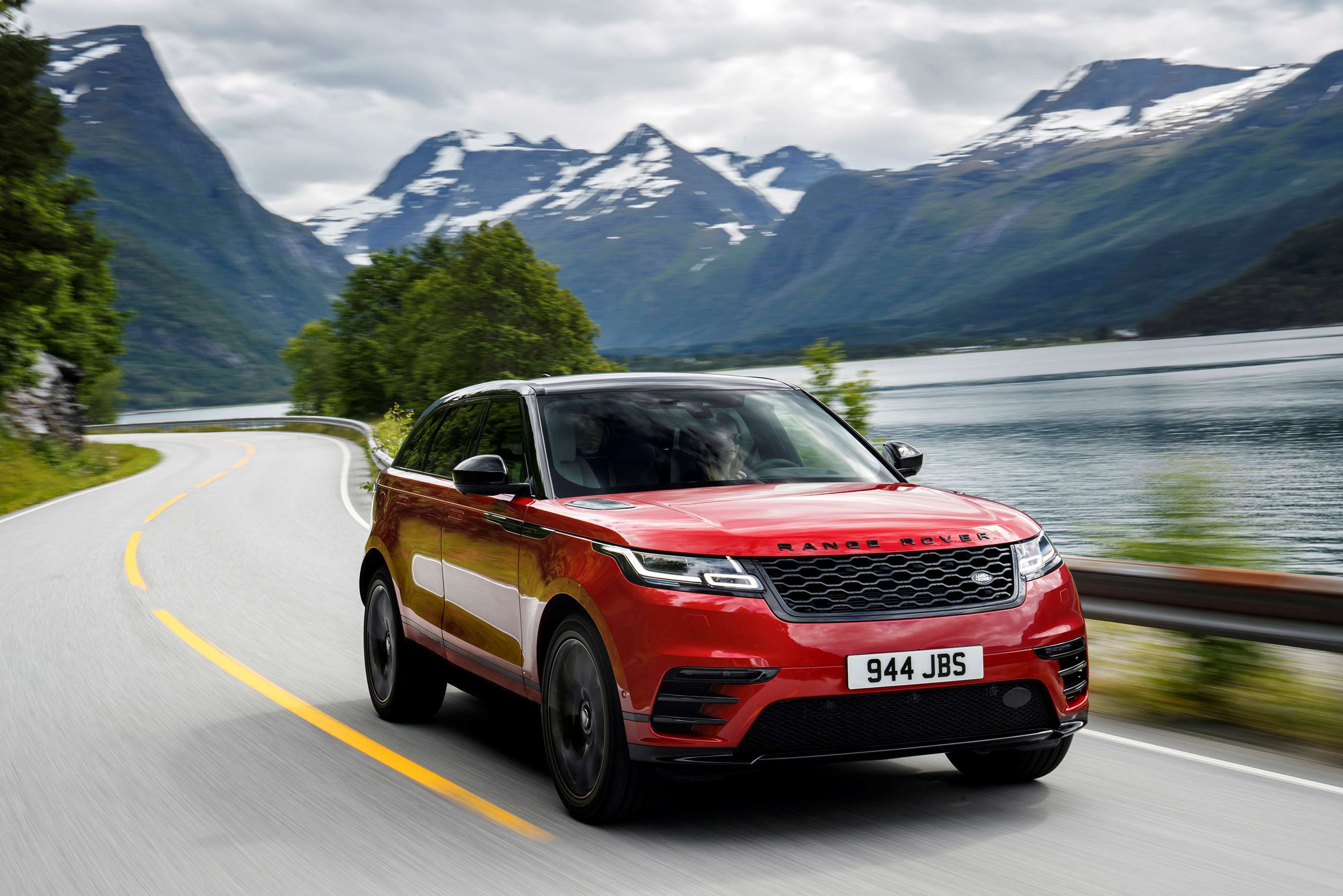 rr-velar-firenze-red_006.jpg