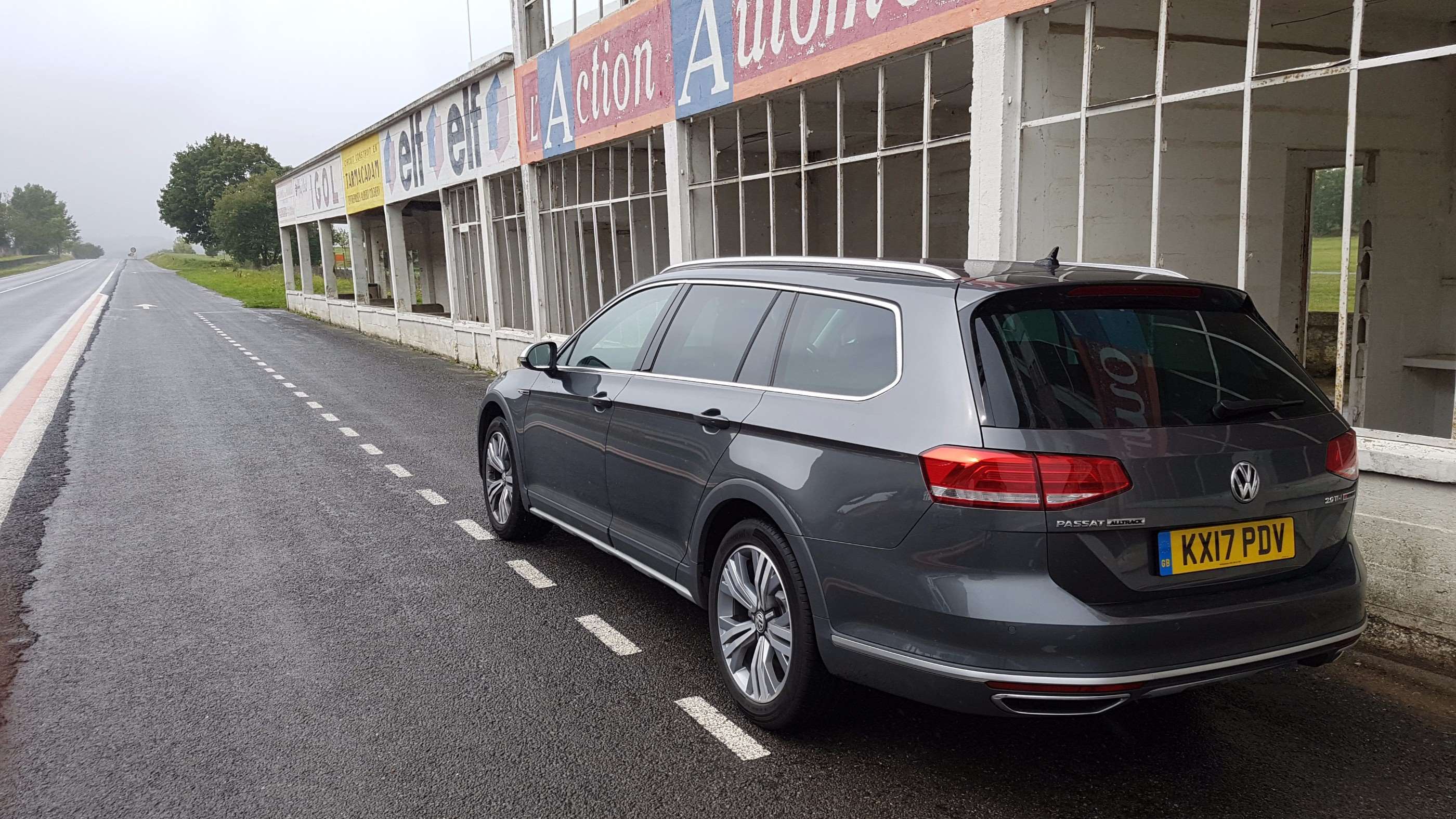 volkswagen_passat_goodwood_28092017131555.jpg