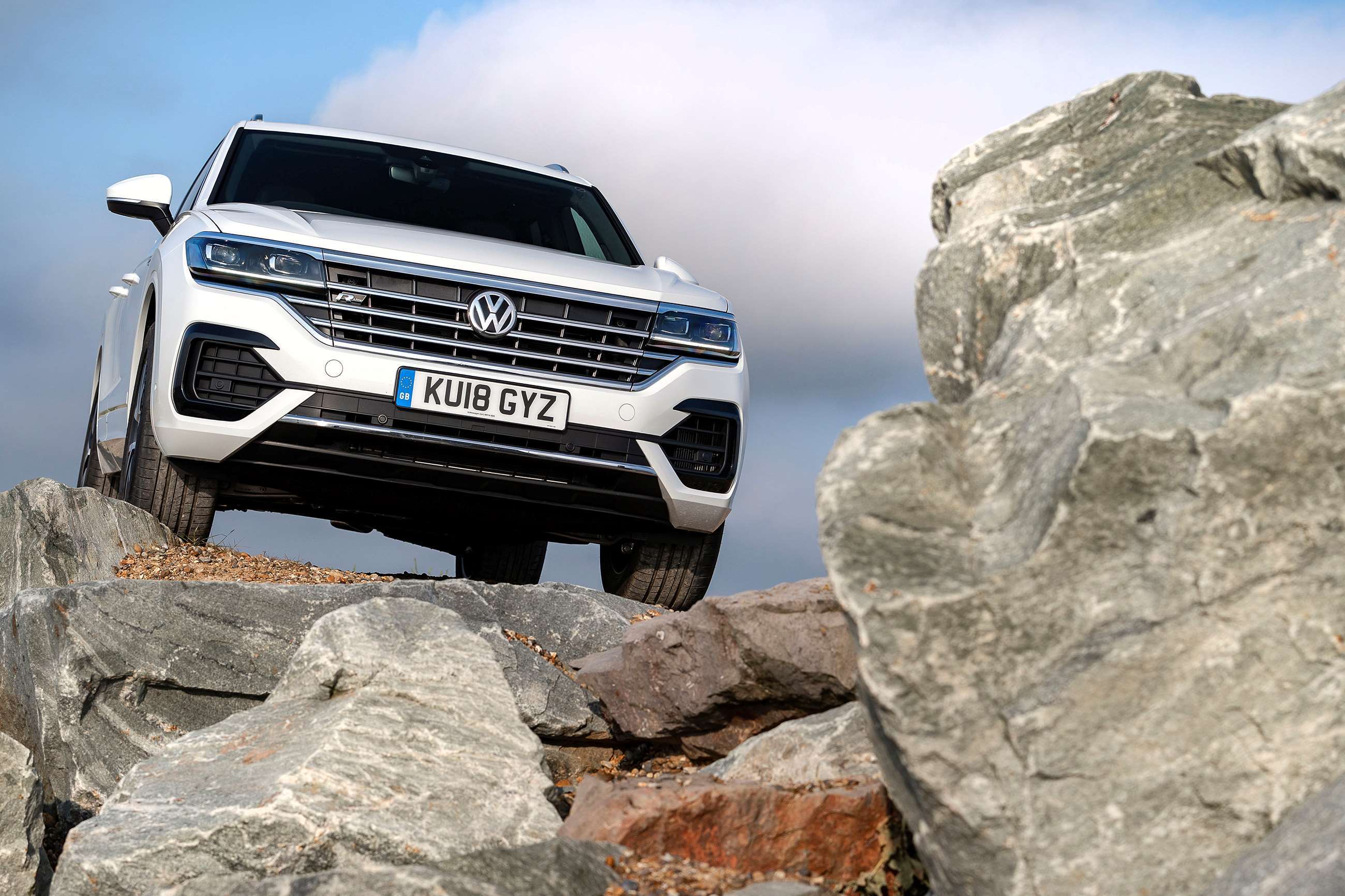 volkswagen_touareg_2019_18121817.jpg