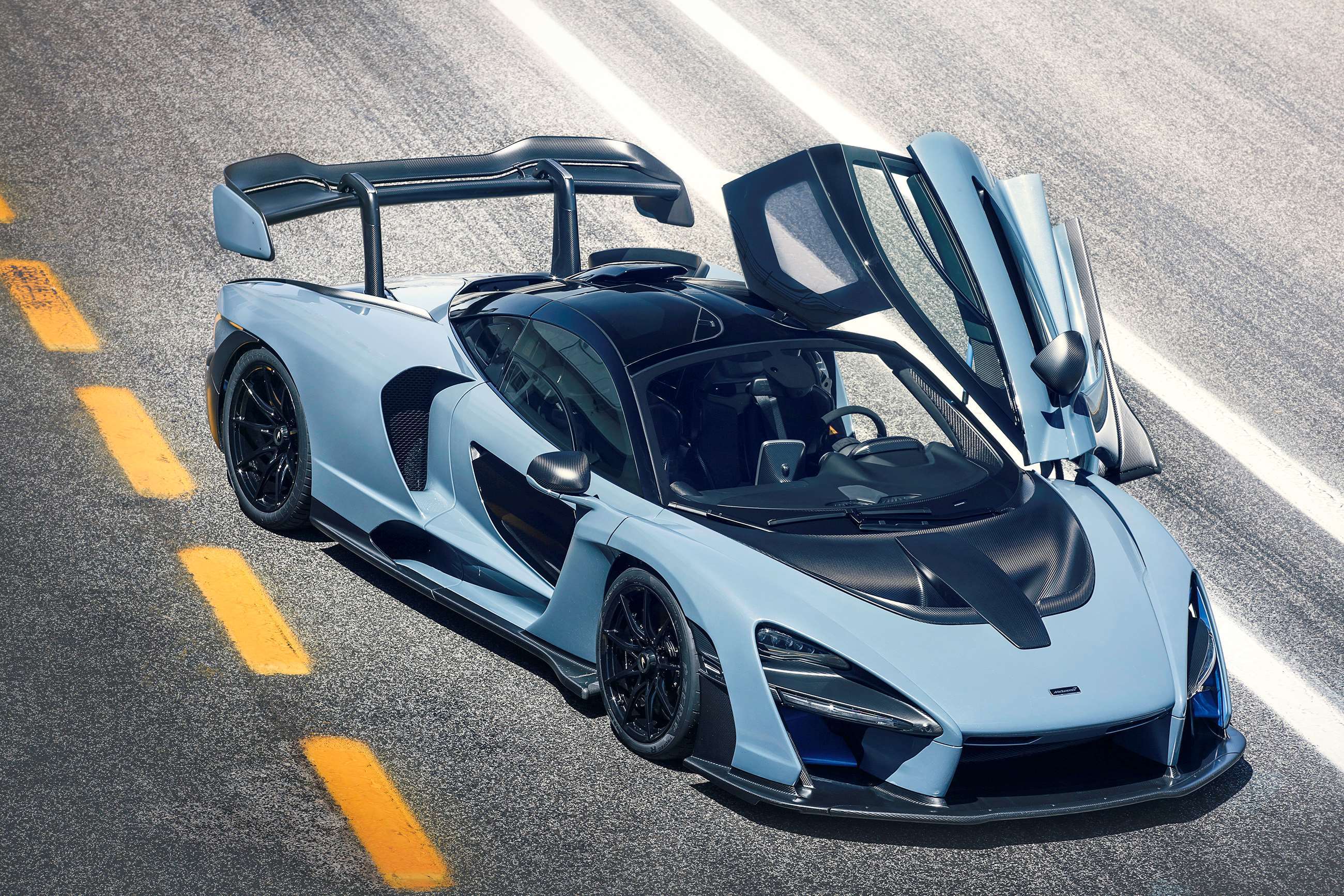 mclaren_senna_26061826.jpg