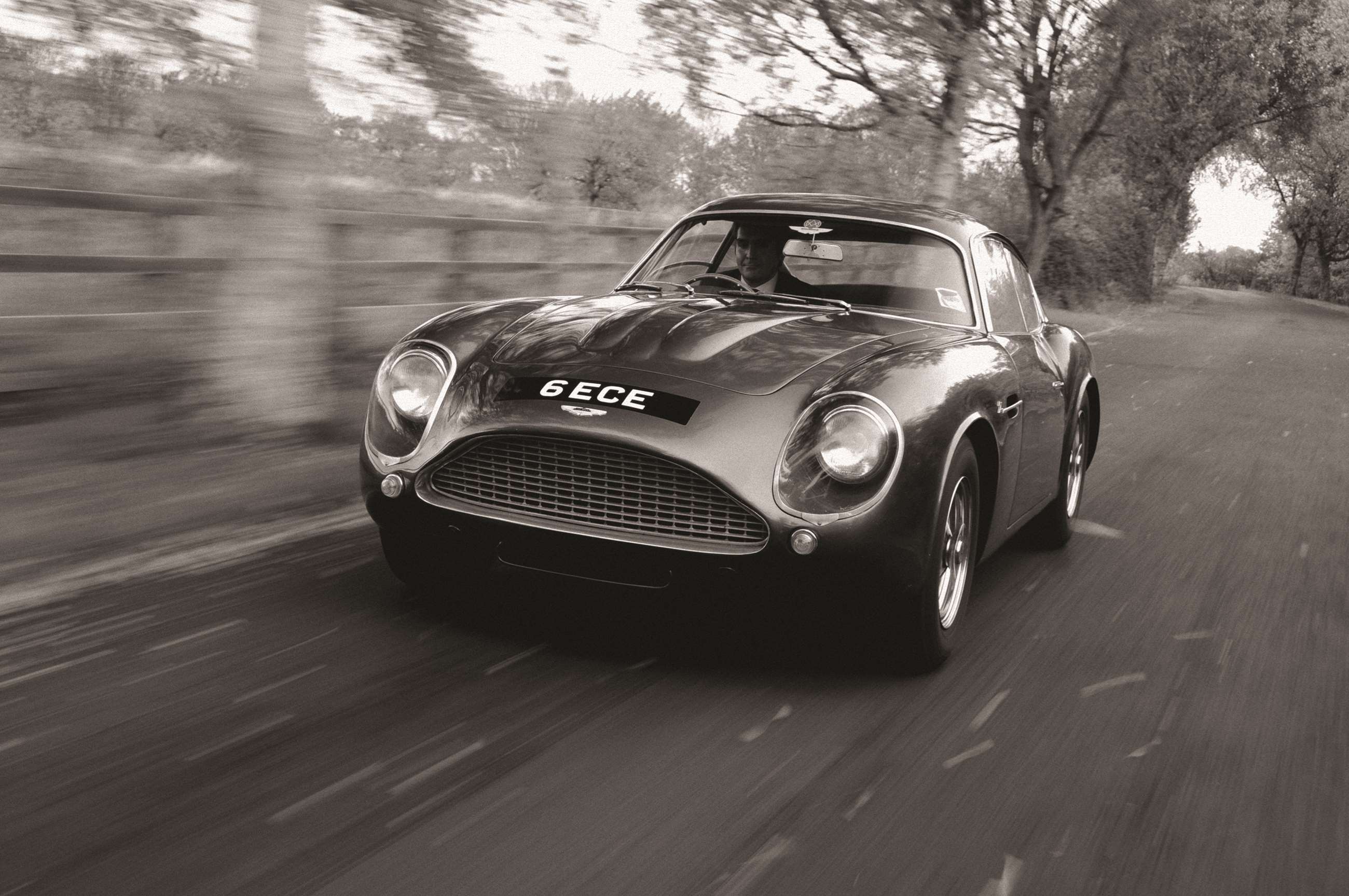 aston_martin_dbz_19091802.jpg