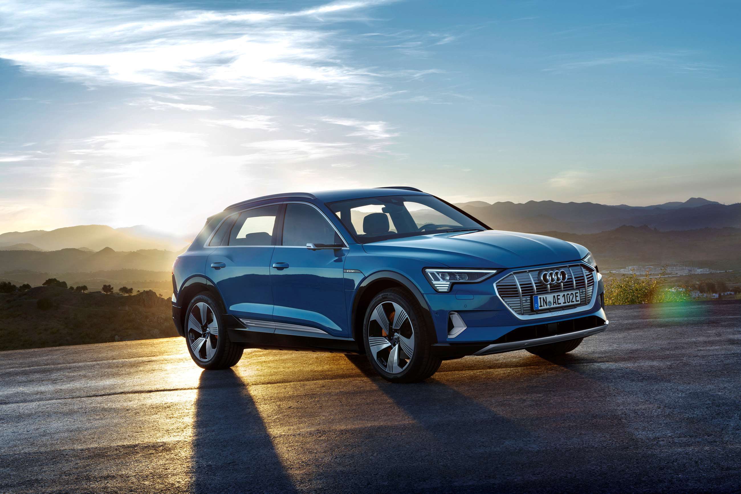 audi_e_tron_18091814.jpg