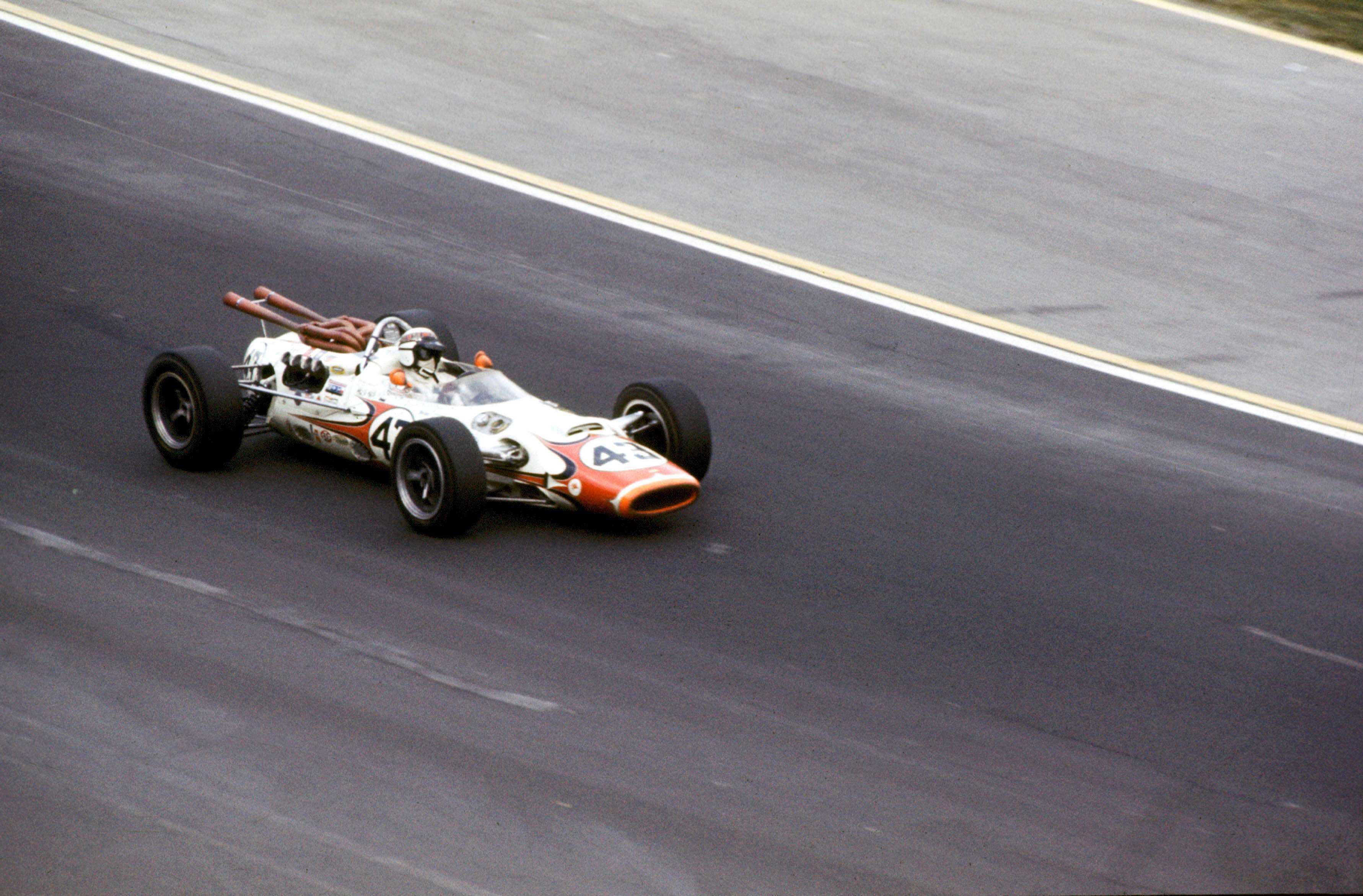 fos-2019-indy-500-1966-jackie-stewart-lola-ford-t90-bowes-seal-fast-special-dave-friedman-lat-motorsport-images-goodwood-07082019.jpg