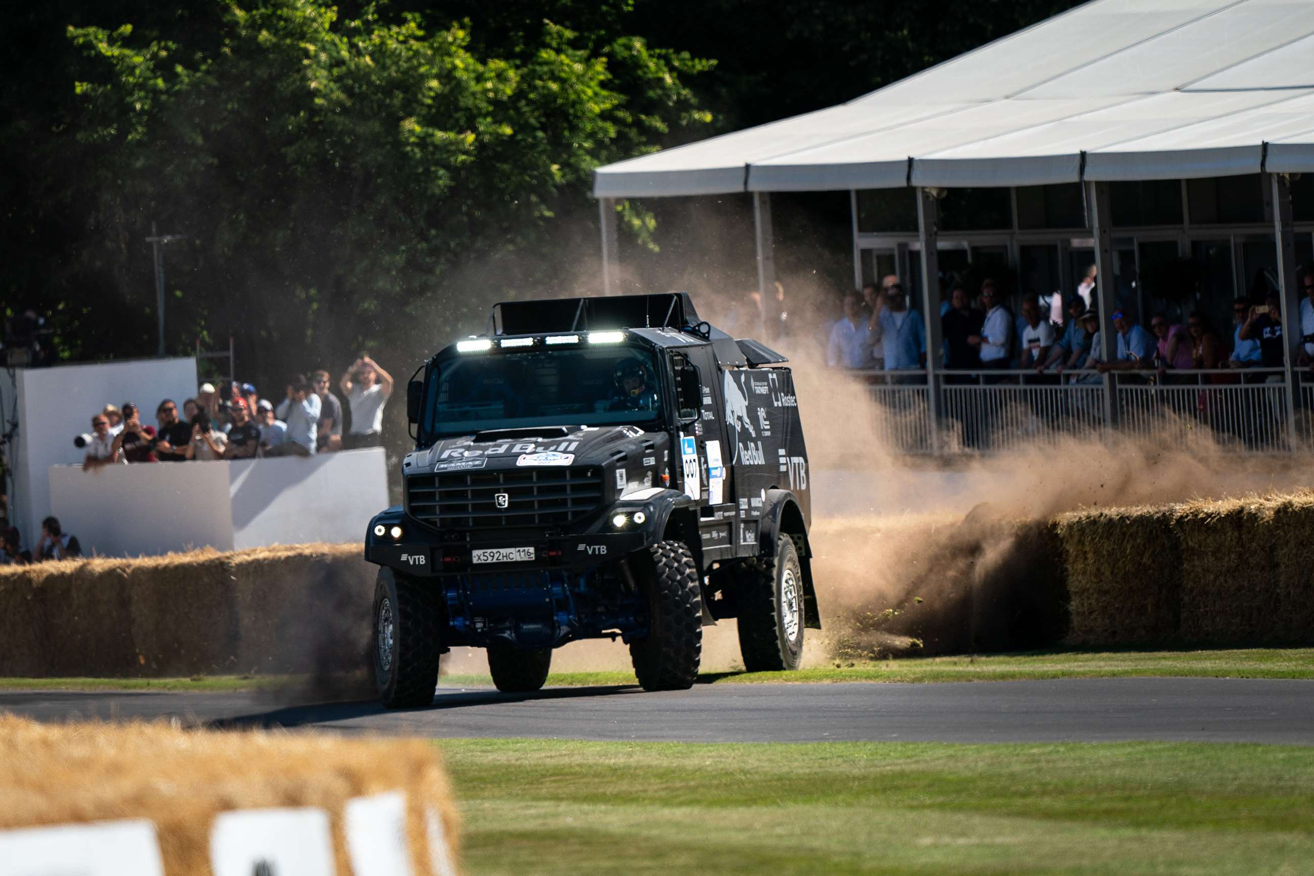 fos-2019-kamaz-dakar-truck-nick-dungan-goodwood-07082019.jpg