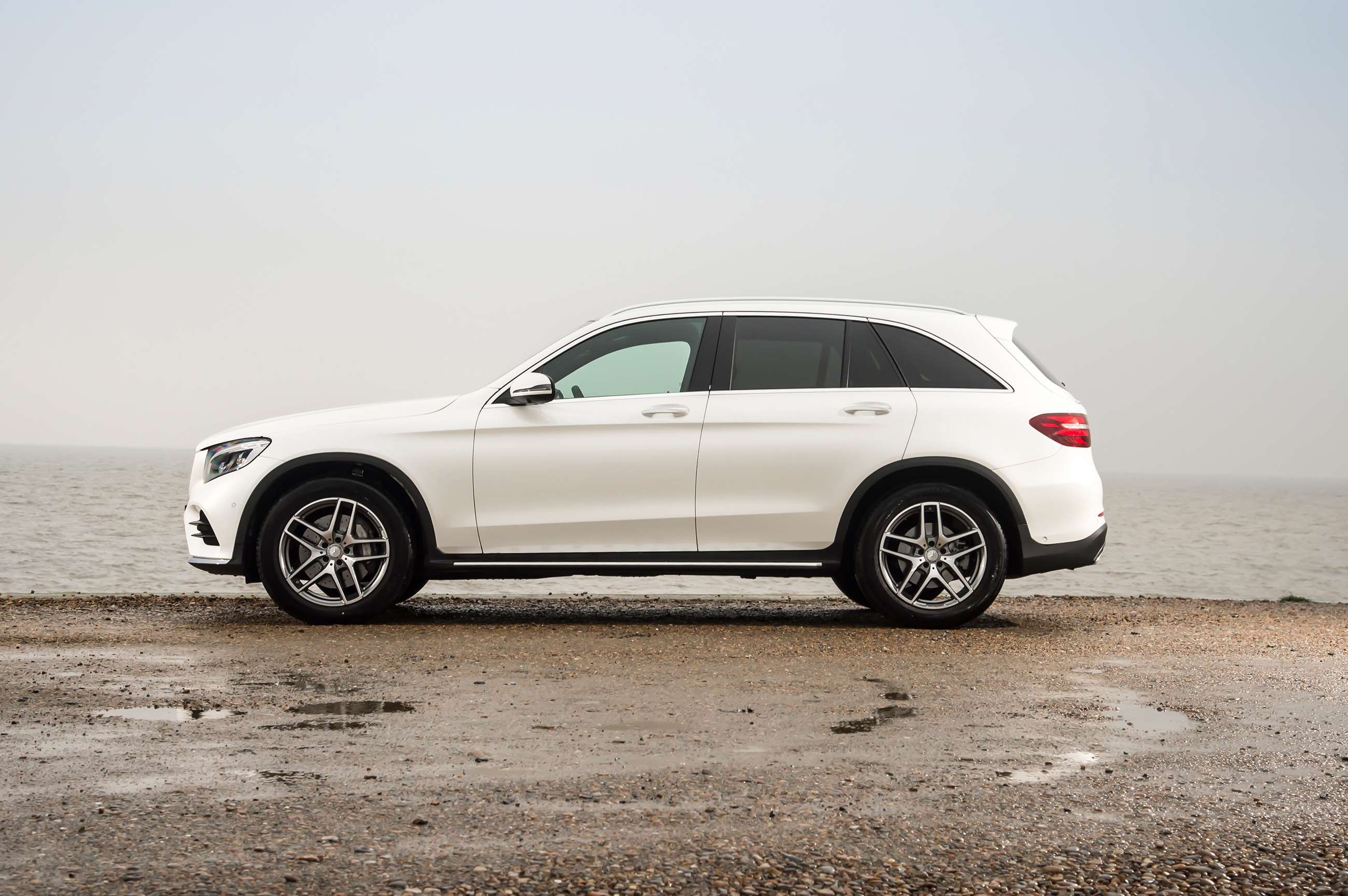 geneva-2019-preview-mercedes-glc-facelift-goodwood-18022019.jpg