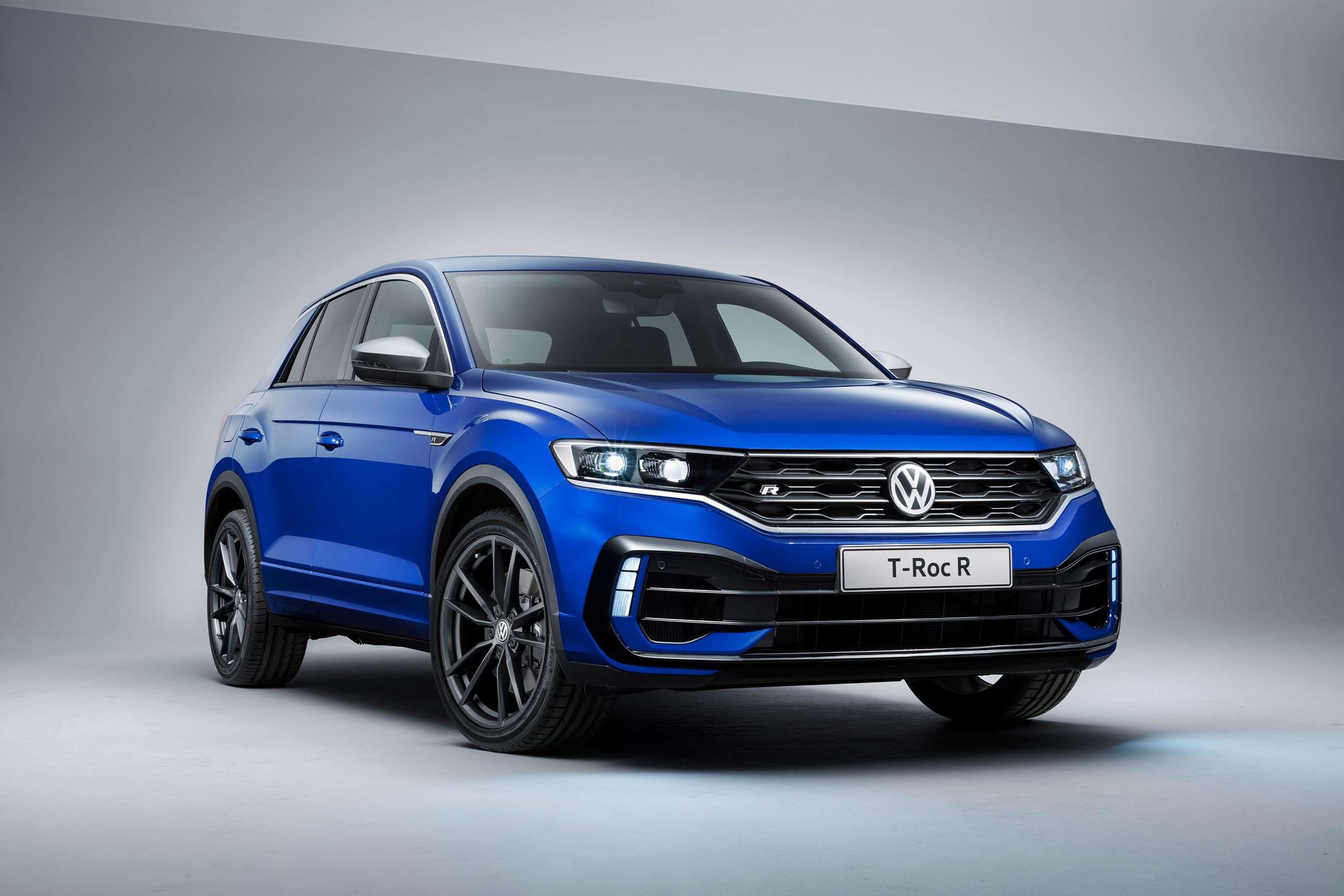 geneva-2019-preview-vw-t-roc-r-2019-goodwood-25022019.jpg