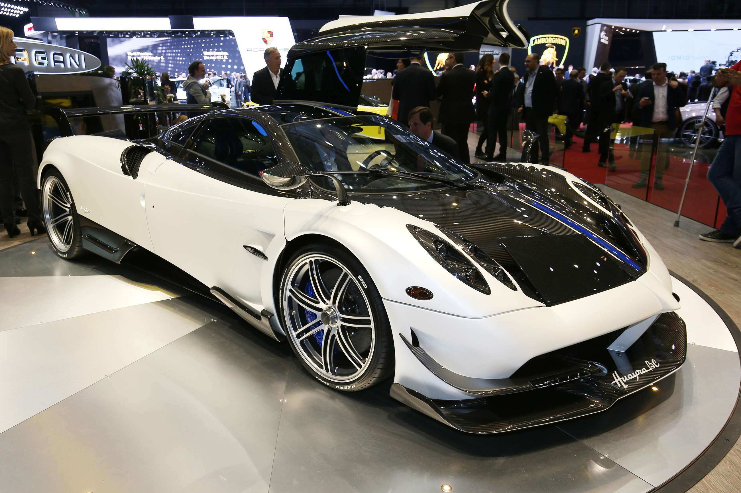 The standard tin-top Huayra BC.