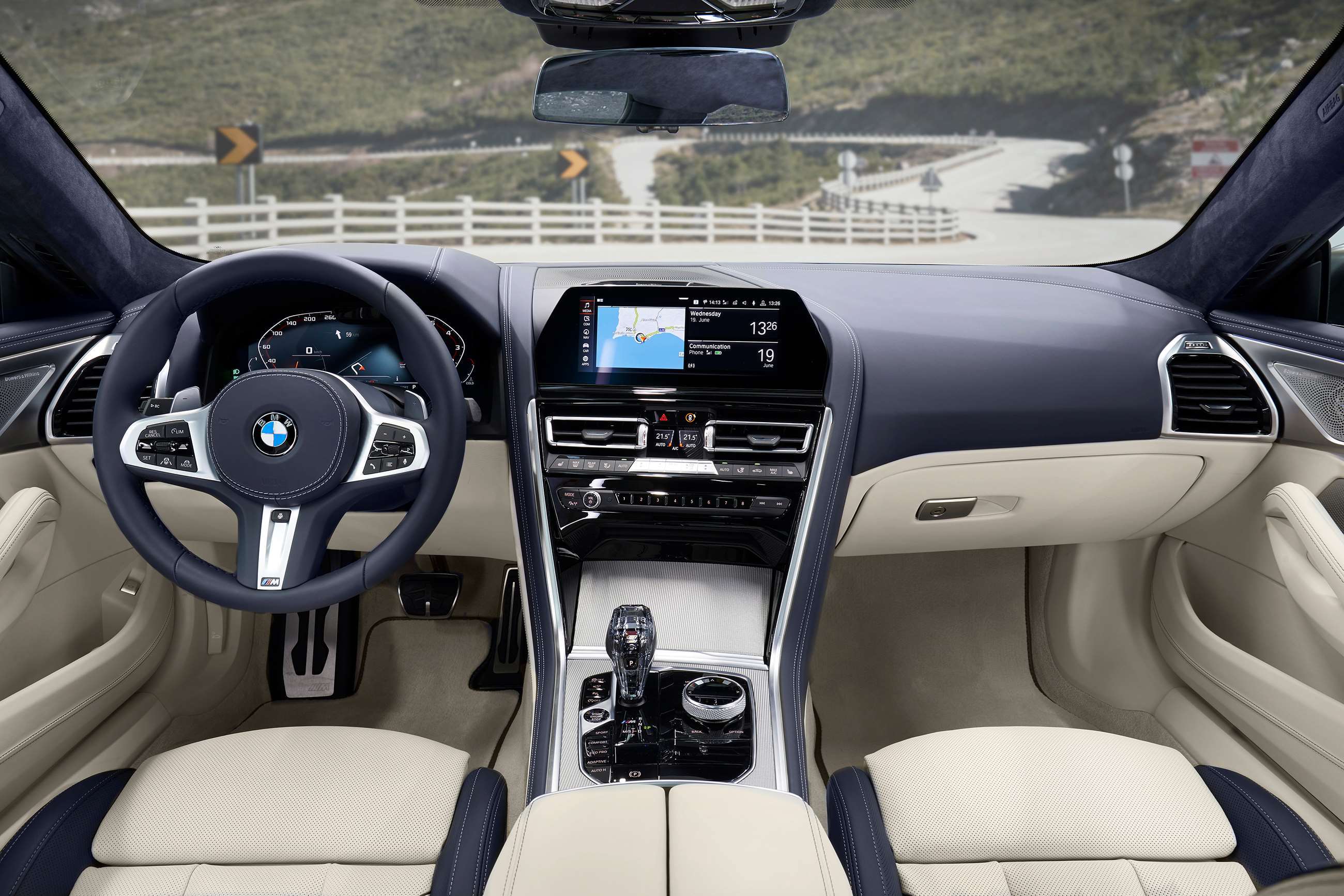 bmw-850i-xdrive-series-gran-coupe-interior-goodwood-27062019.jpg