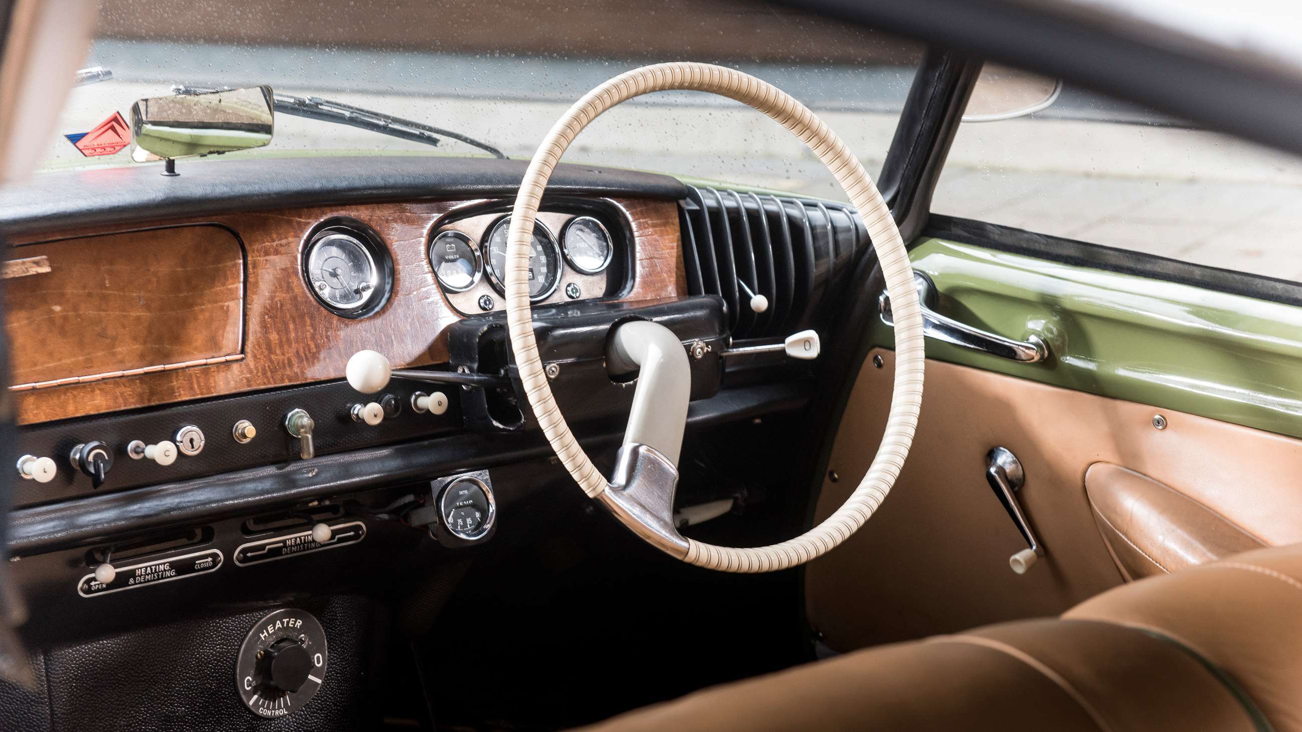 citroen-ds-steering-wheel-goodwood-08032019.jpg