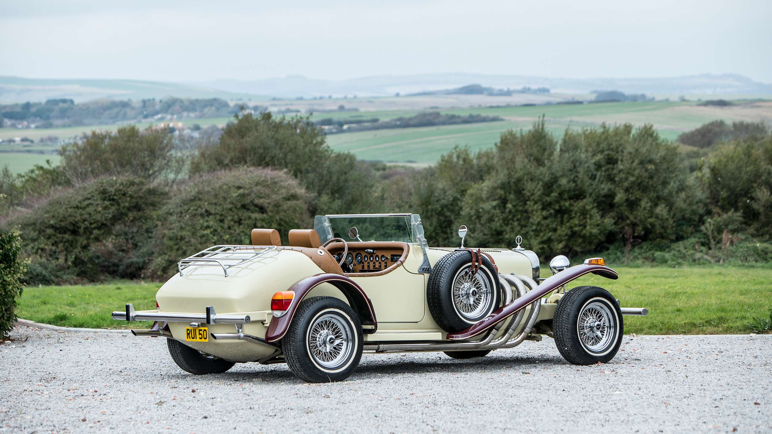 bonhams-excalibur-series-ii-roadster-1973-dean-martin-members-meeting-goodwood-19032019.jpg