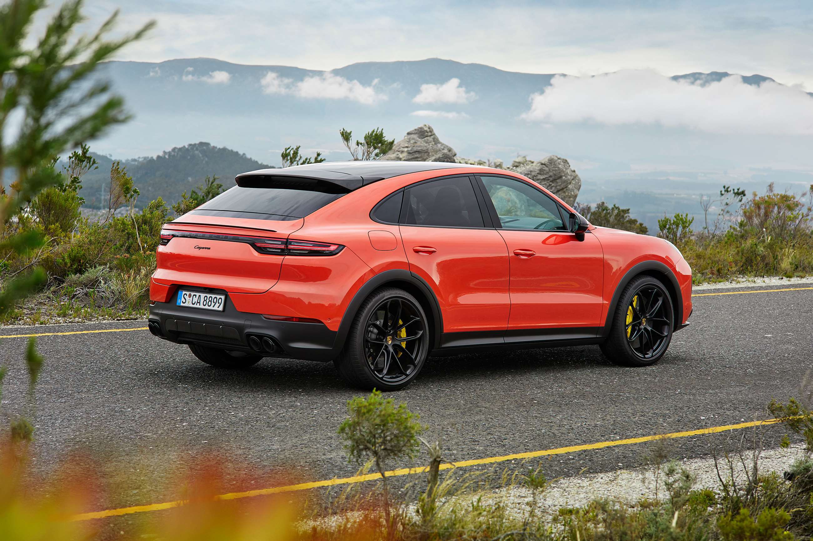 porsche-cayenne-coupe-design-goodwood-26032019.jpg