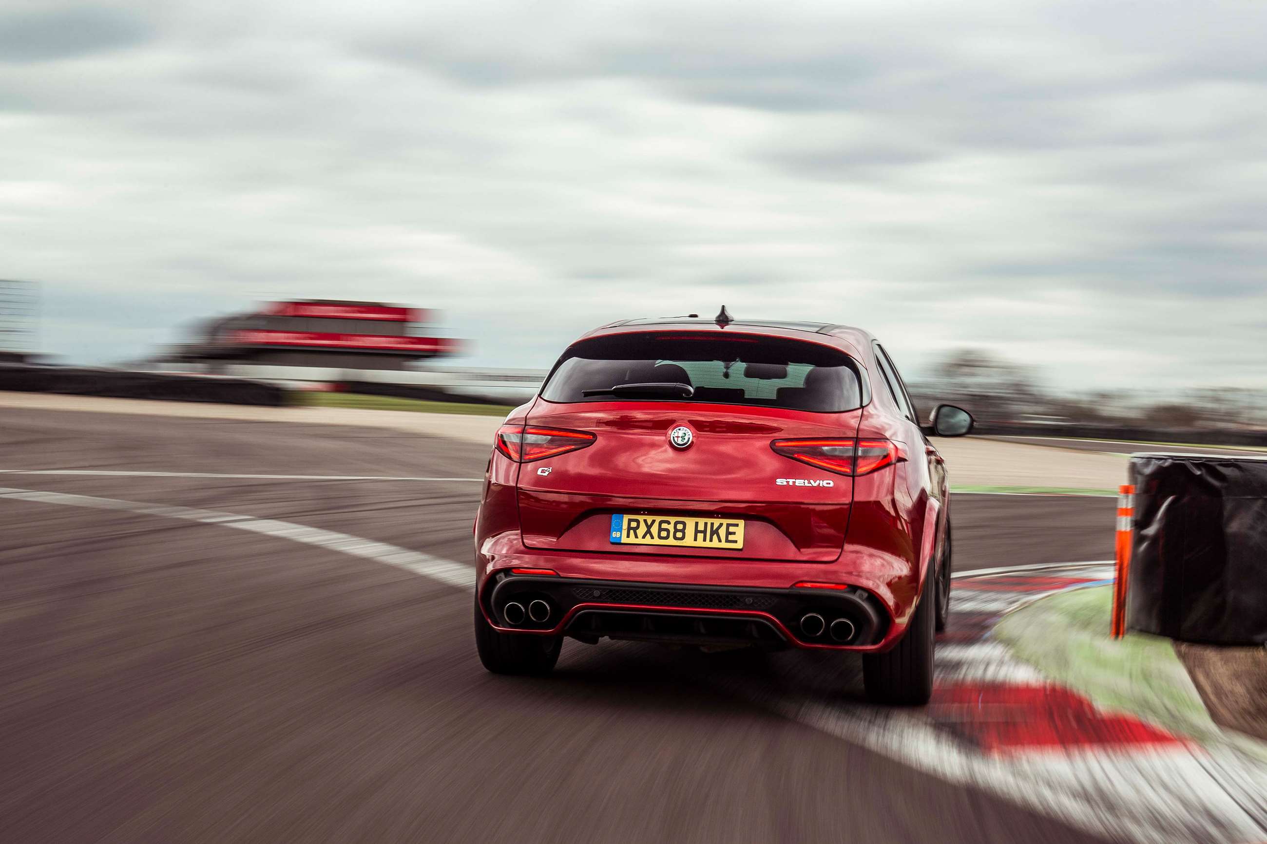 alfa-romeo-stelvio-quadrifoglio-donington-dan-trent-goodwood-07052019.jpg