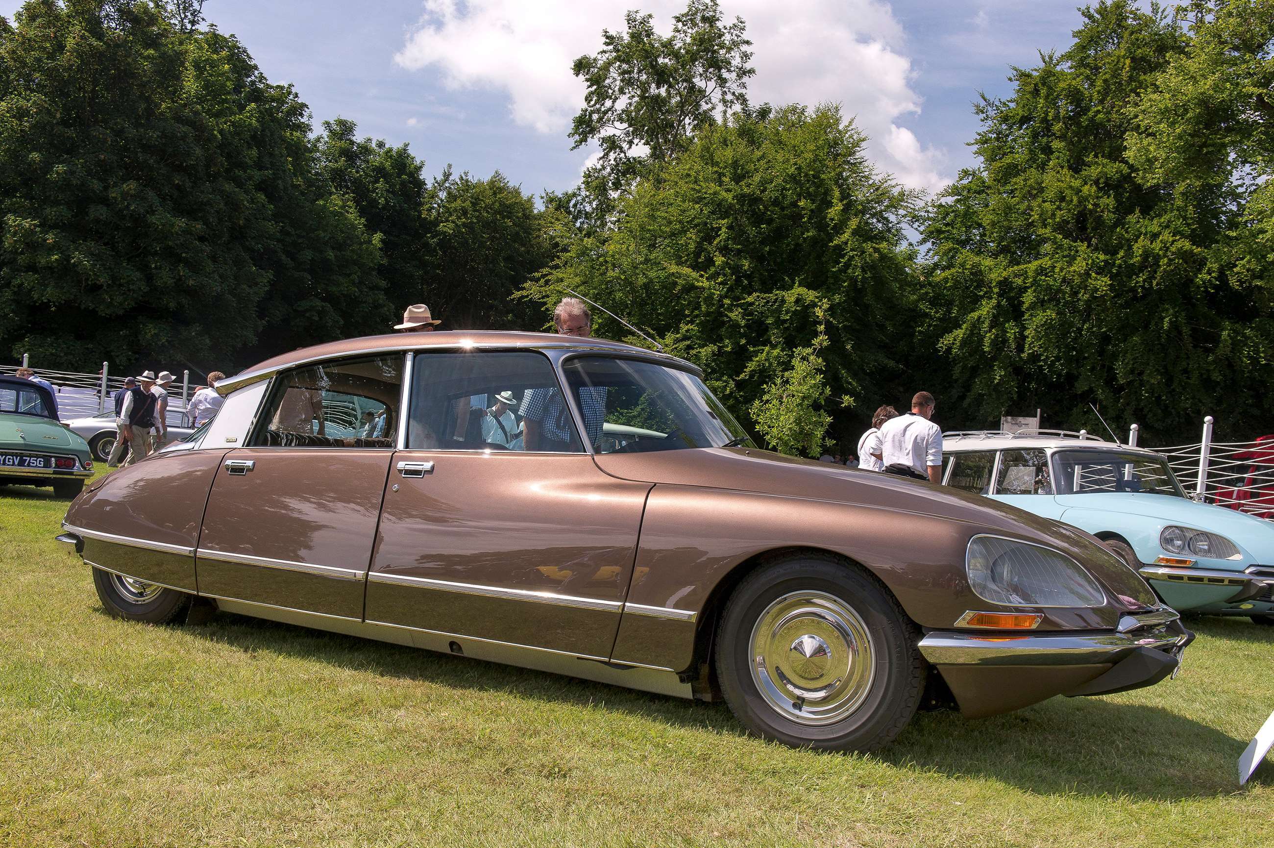 ds-fibreglass-roof-goodwood-10052019.jpg